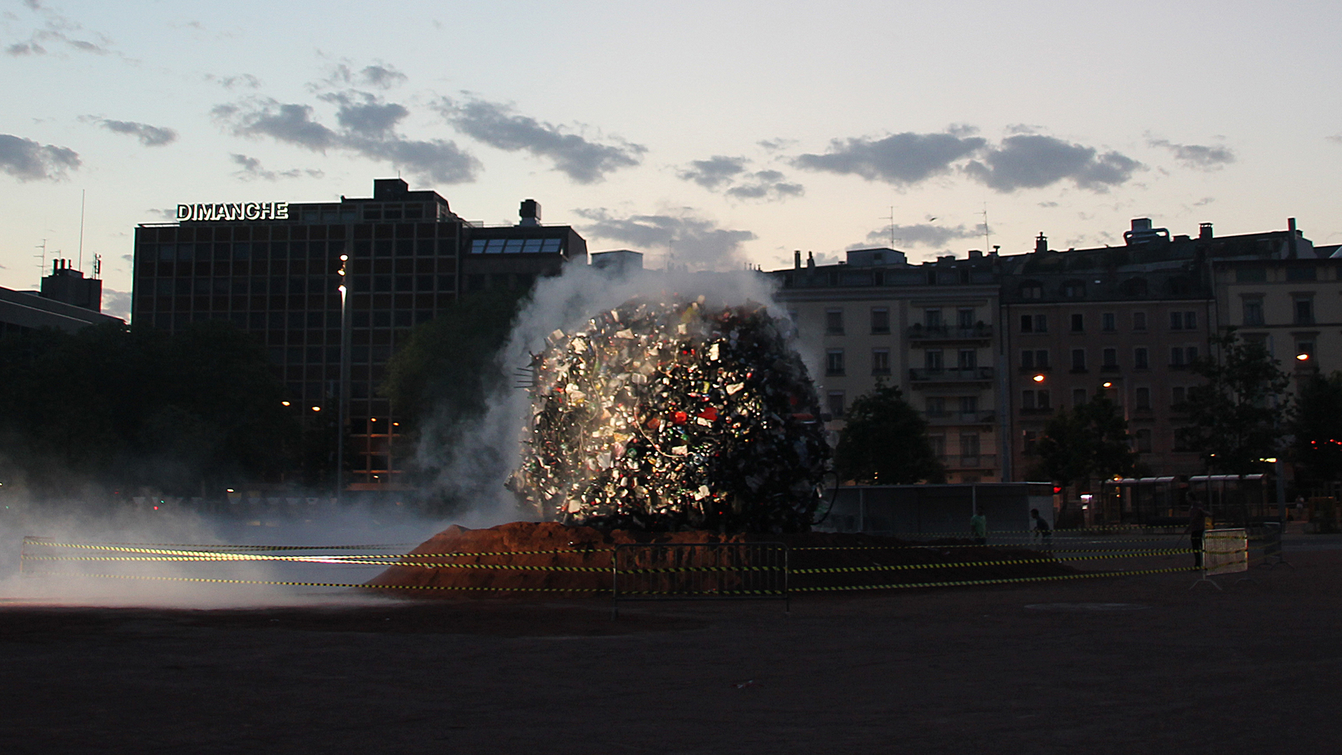 Genève, Installation Météorite Stop Littering